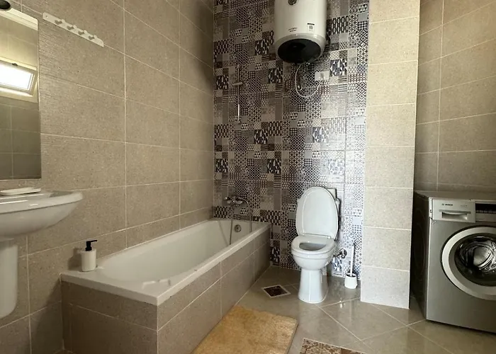 The Ritz Carlton Luxury 2 Bedroom *